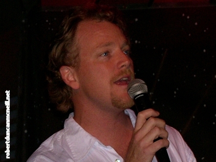 RDM sings onstage at Quark's for the Creation Cabaret